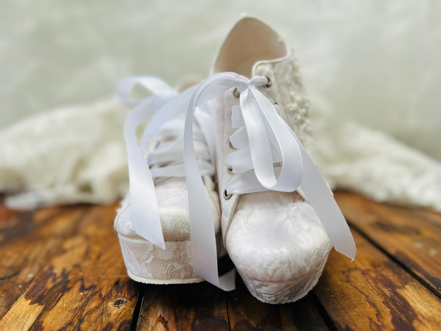 Zapatos De Novia Con Encaje y Perlas Bordadas y Perla Trasera