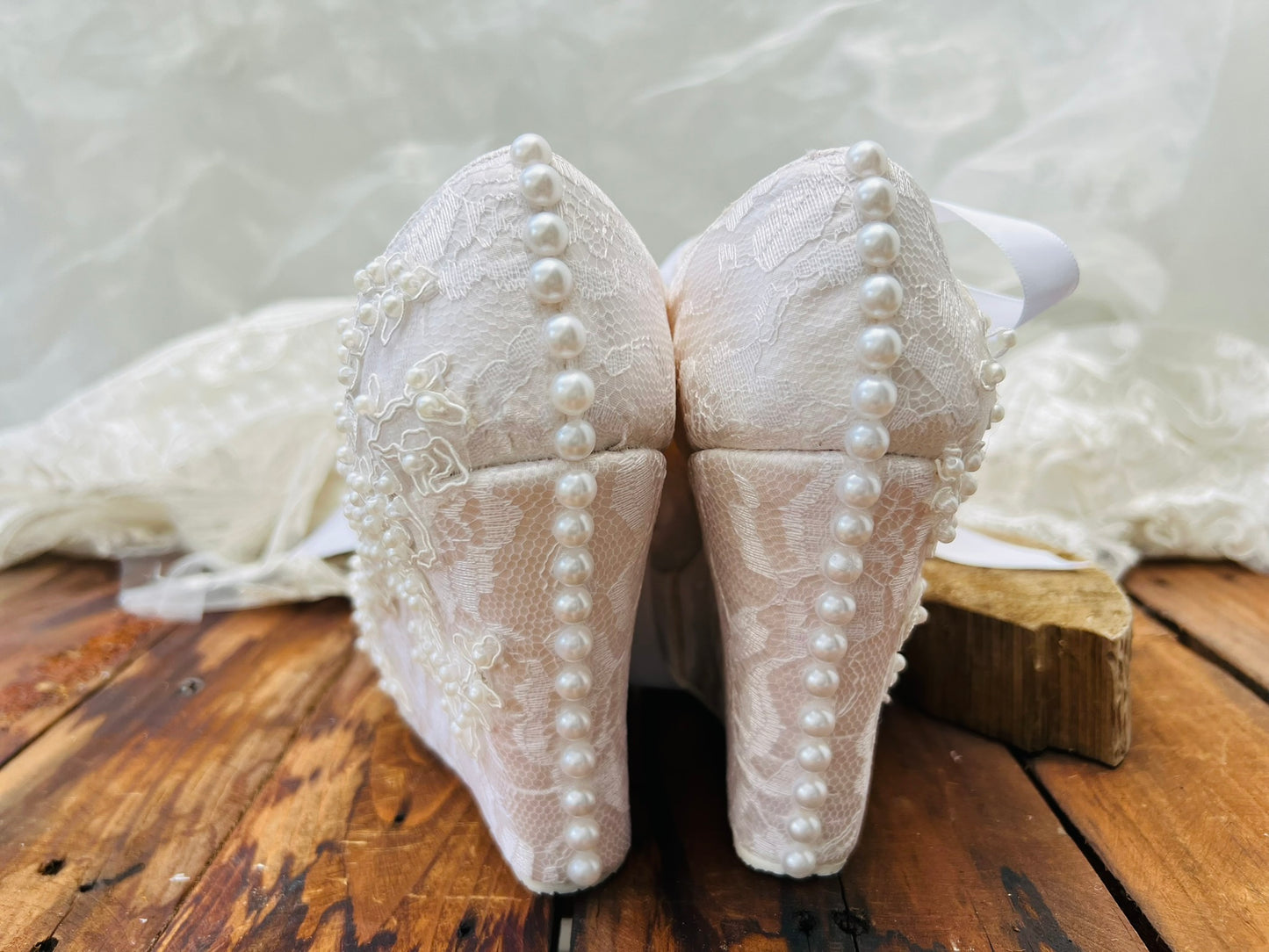 Zapatos De Novia Con Encaje y Perlas Bordadas y Perla Trasera