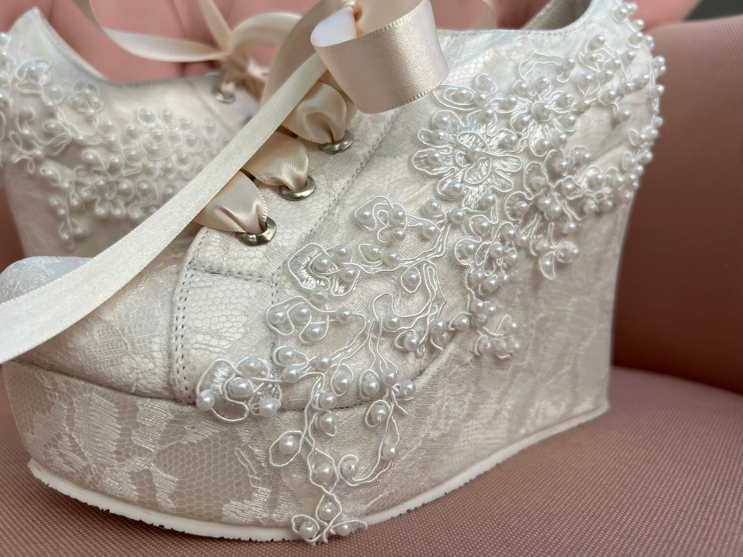 Zapatos De Novia Con Encaje y Perlas