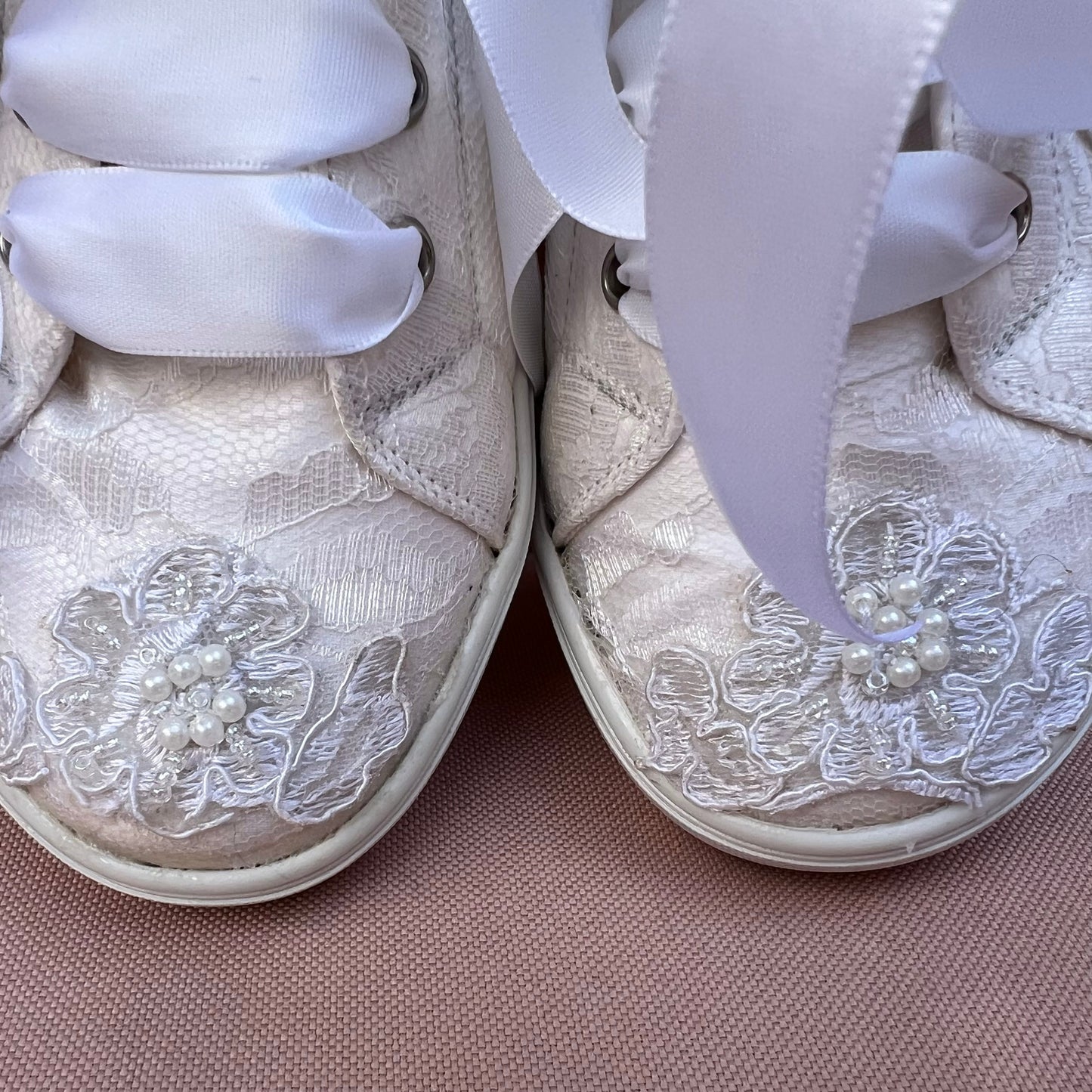 Zapatos tenis de encaje para primera comunion o boda