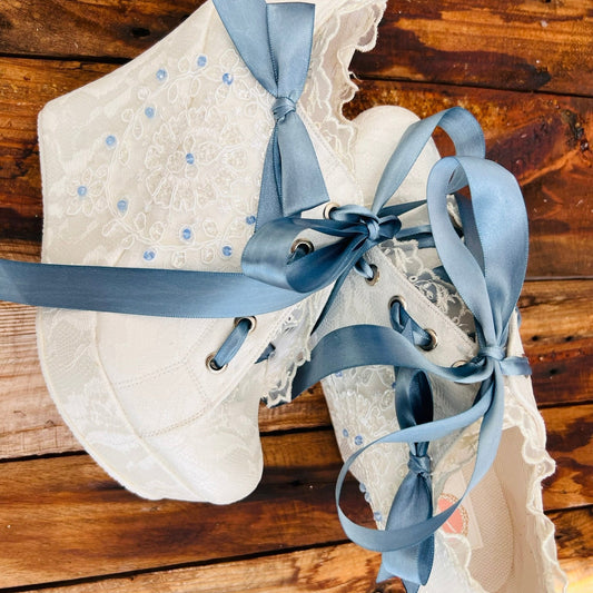Tenis de novia con decoración vit